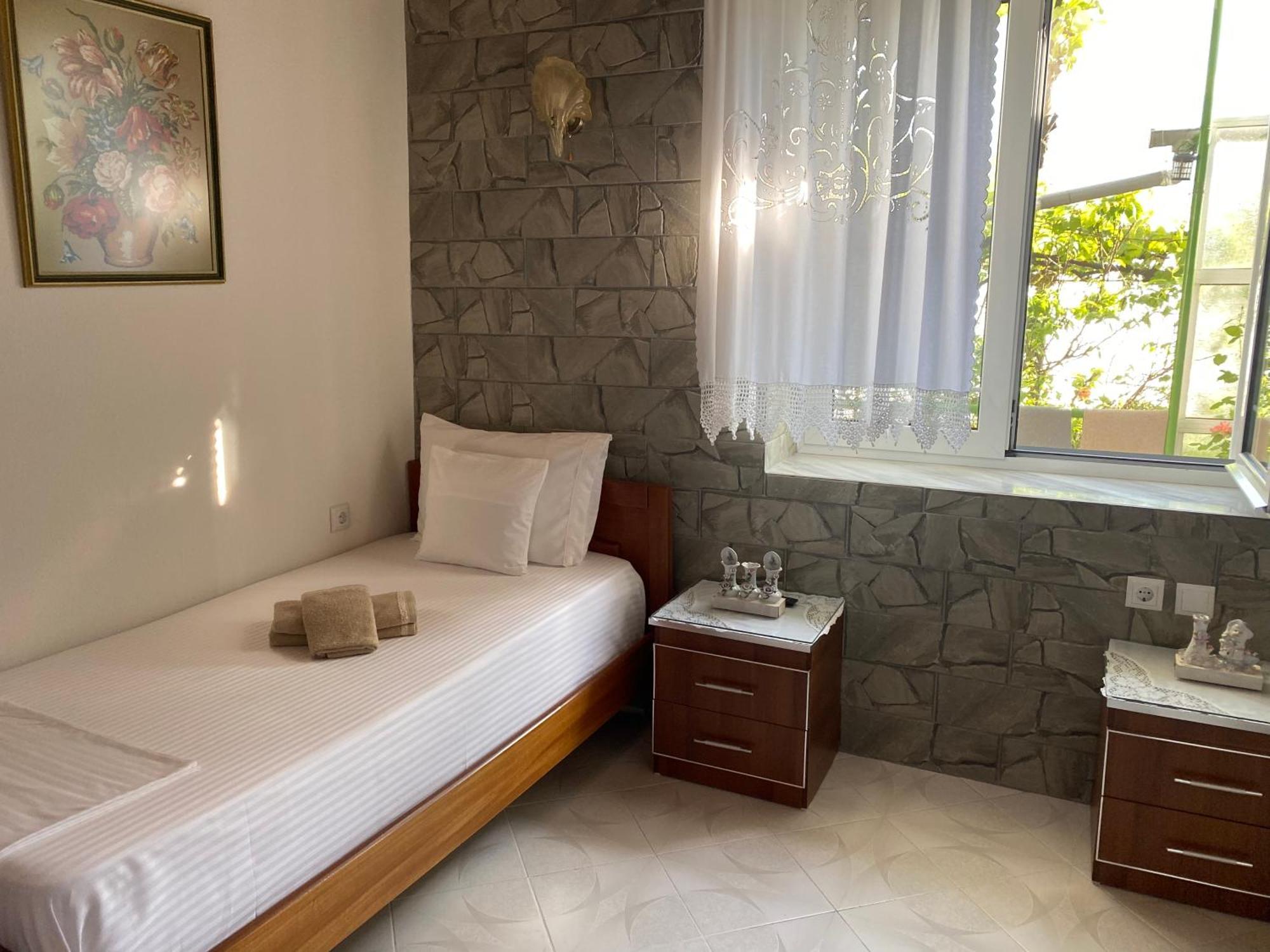 Panoramic View Guest House Gjirokastër Dış mekan fotoğraf
